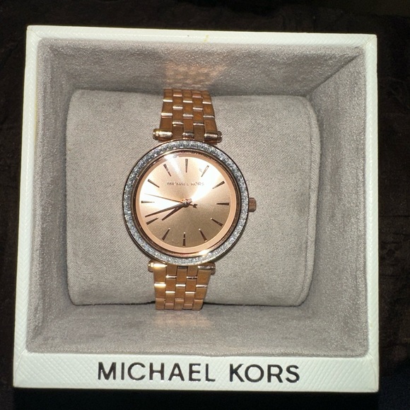 Michael Kors watch - Picture 2 of 5